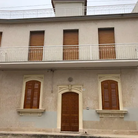 Cortile Palmi 度假居